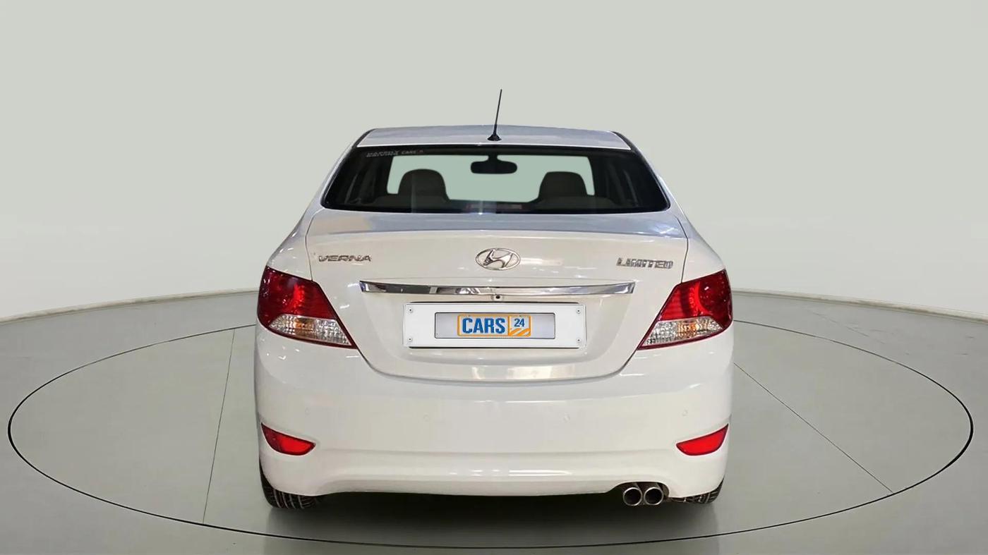2014 Hyundai Verna FLUIDIC 1.6 VTVT EX, Petrol, Manual, 31,166 km, Back/Rear