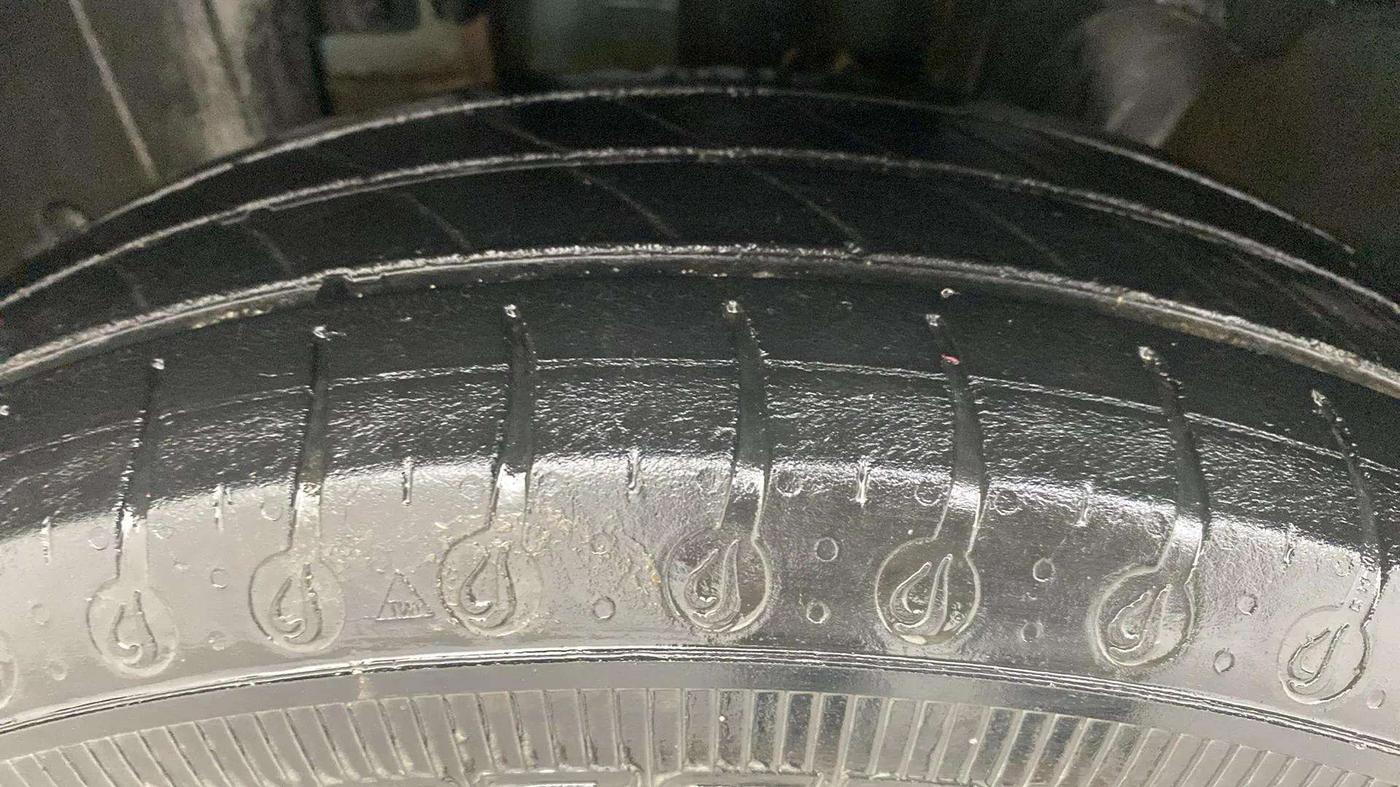 2021 Renault Kwid CLIMBER 1.0 (O), Petrol, Manual, 51,660 km, Left Front Tyre Tread