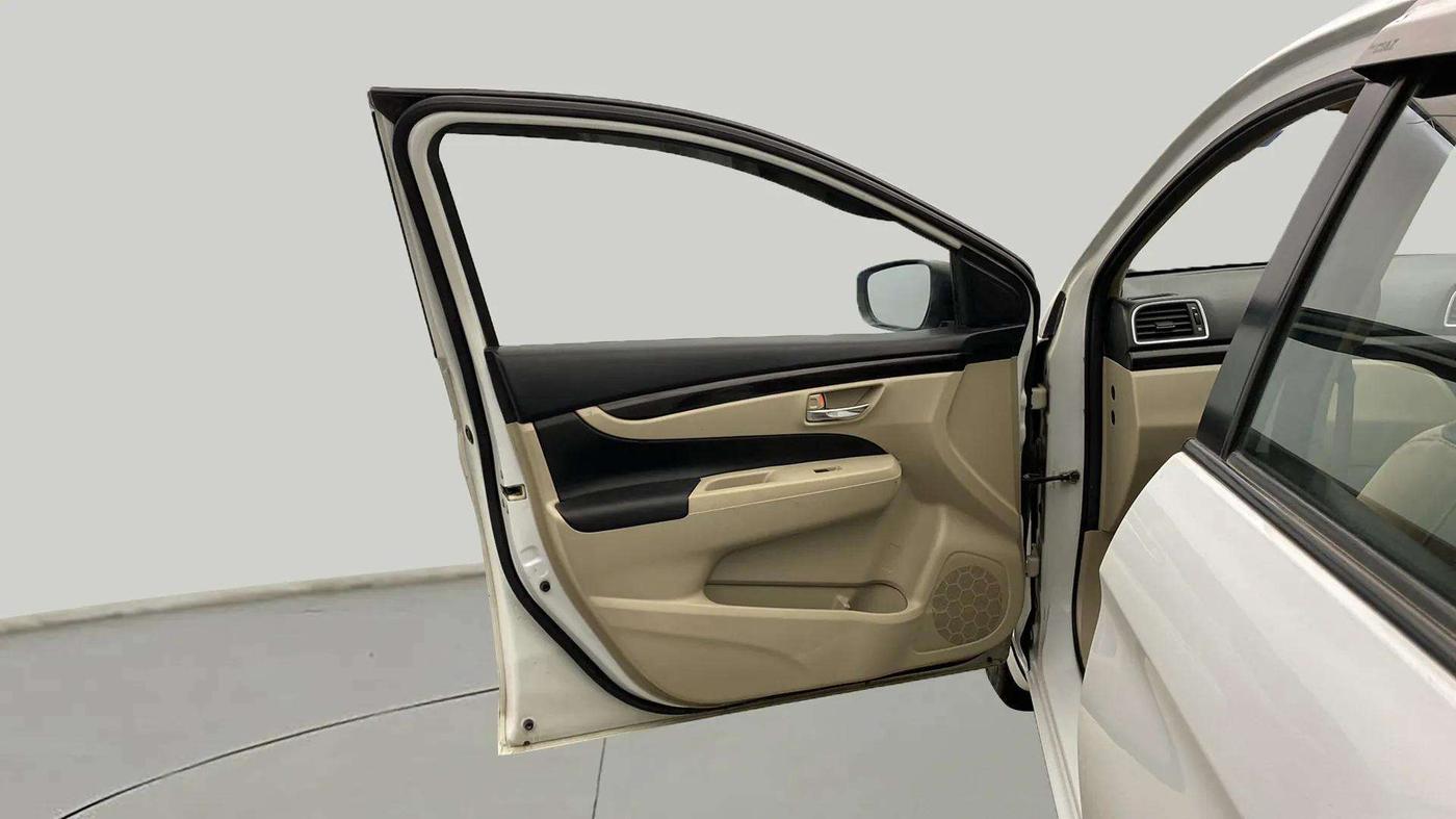 2014 Maruti Ciaz ZXI, Petrol, Manual, 75,578 km, LHS Front Door