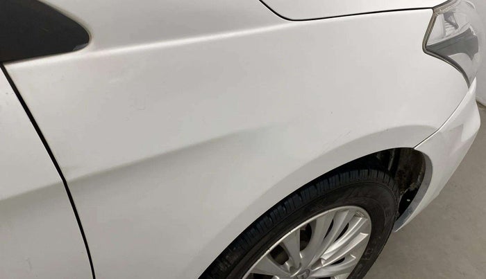 2014 Maruti Ciaz ZXI, Petrol, Manual, 75,411 km, Right fender - Minor scratches