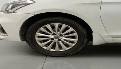 2014 Maruti Ciaz ZXI, Petrol, Manual, 75,411 km, Left Front Wheel