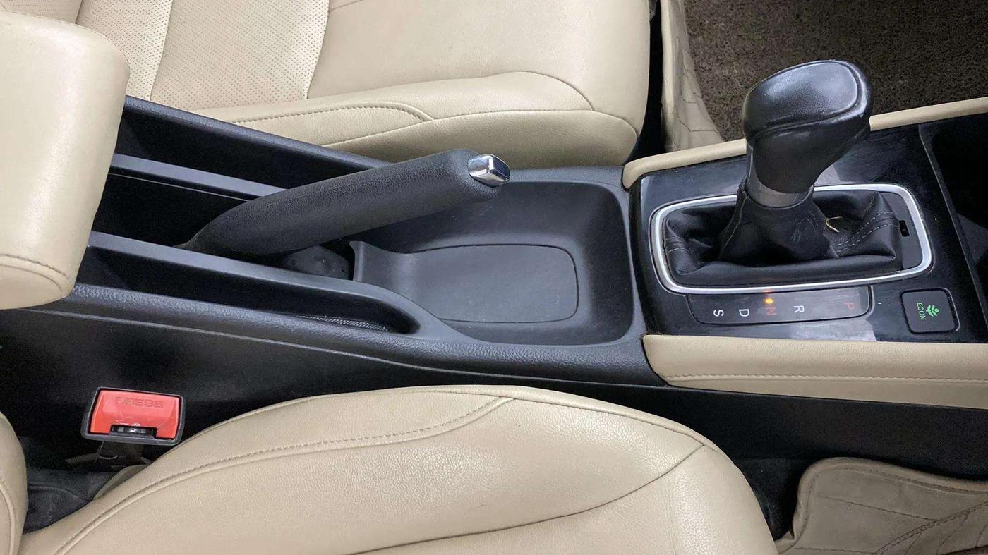 2021 Honda City 1.5L I-VTEC ZX CVT, Petrol, Automatic, 51,396 km, Gear Lever