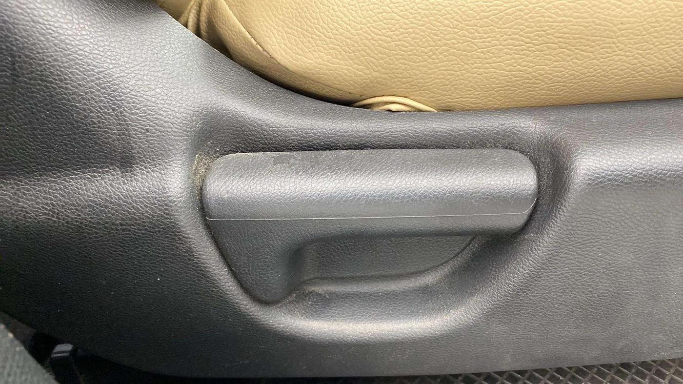 2016 Honda Jazz 1.2L I-VTEC V, Petrol, Manual, 27,933 km, Driver Side Adjustment Panel