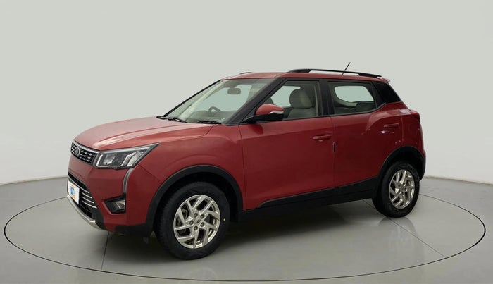 2022 Mahindra XUV300 W8 1.5 DIESEL, Diesel, Manual, 15,563 km, Left Front Diagonal