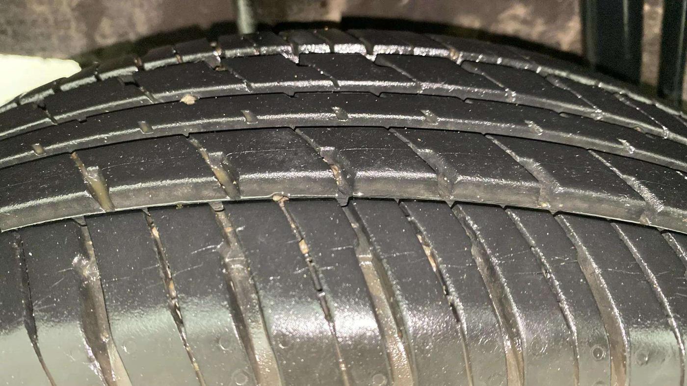 2018 Renault Kwid RXT 1.0 AMT (O), Petrol, Automatic, 8,609 km, Right Rear Tyre Tread