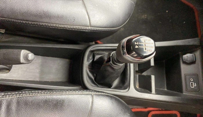 2022 Renault Kwid RXT 1.0, Petrol, Manual, 36,085 km, Gear Lever