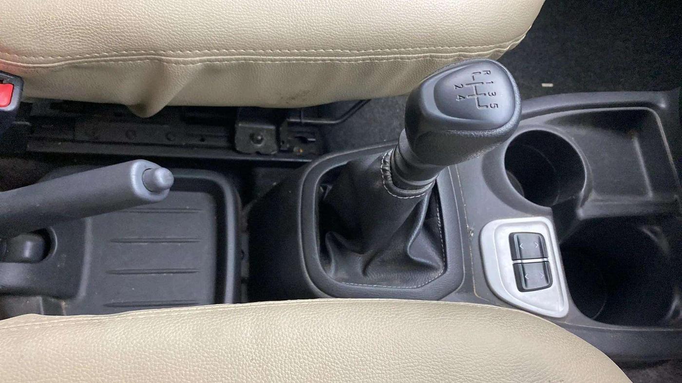 2018 Datsun Redi Go T (O), Petrol, Manual, 27,041 km, Gear Lever