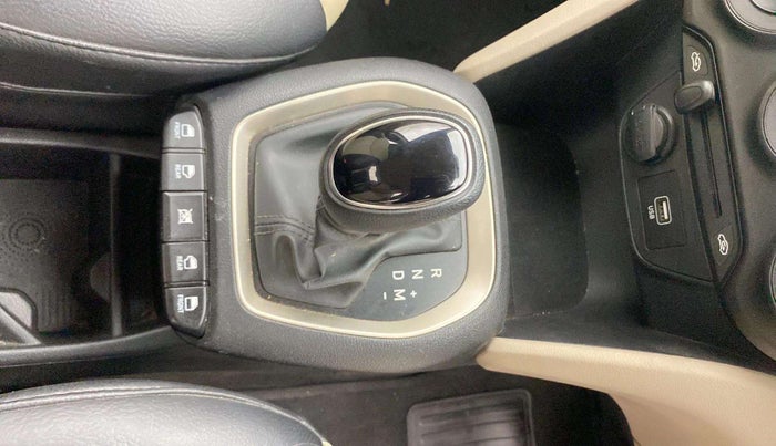 2019 Hyundai NEW SANTRO SPORTZ AMT, Petrol, Automatic, 31,227 km, Gear Lever