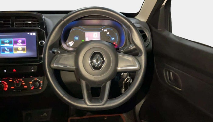 2022 Renault Kwid RXT 1.0 AMT, Petrol, Automatic, 18,881 km, Steering Wheel Close Up