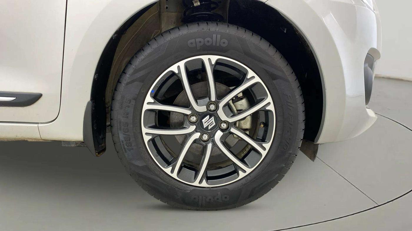 2023 Maruti Swift ZXI PLUS, Petrol, Manual, 10,238 km, Right Front Wheel