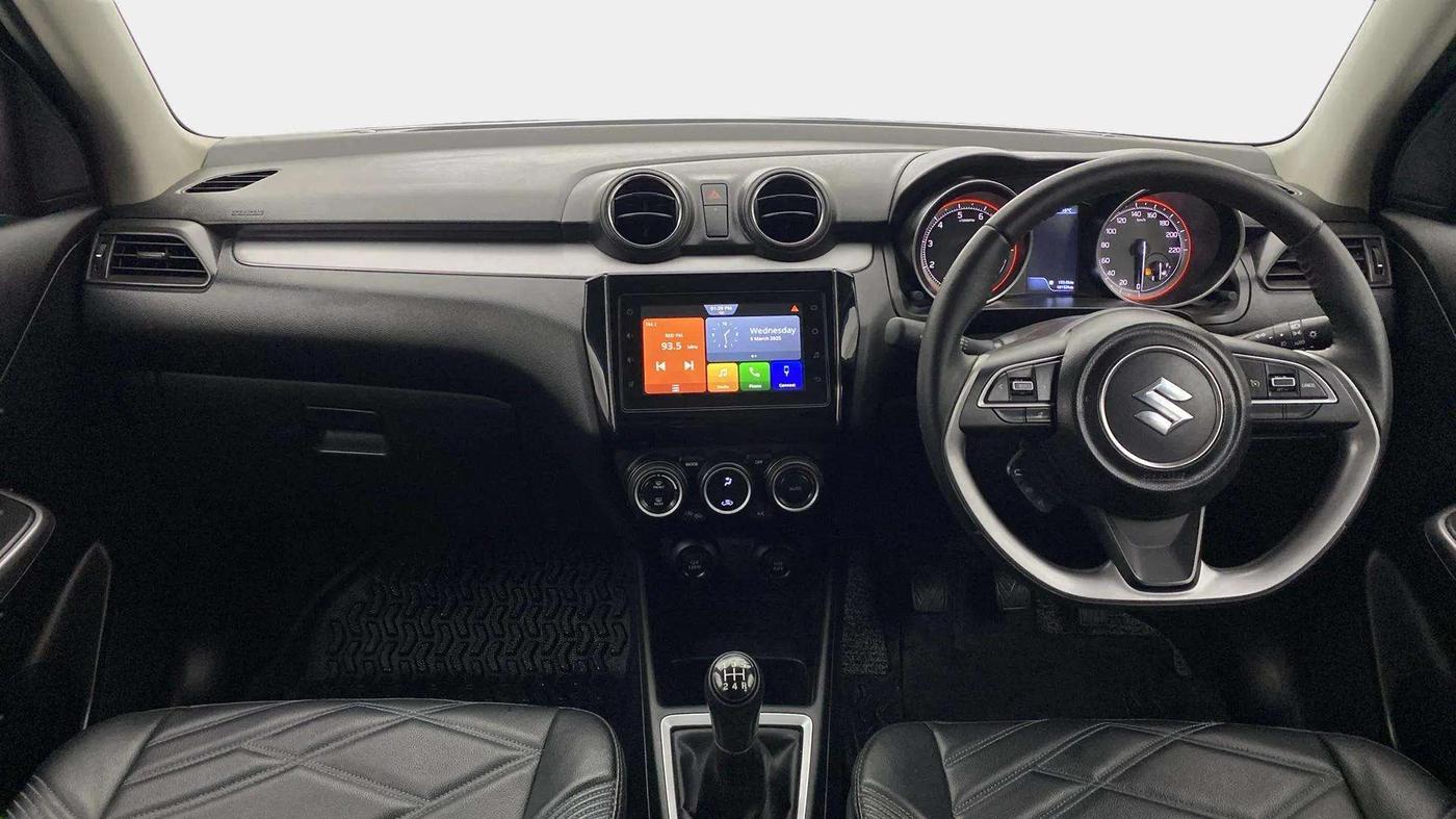 2023 Maruti Swift ZXI PLUS, Petrol, Manual, 10,238 km, Dashboard