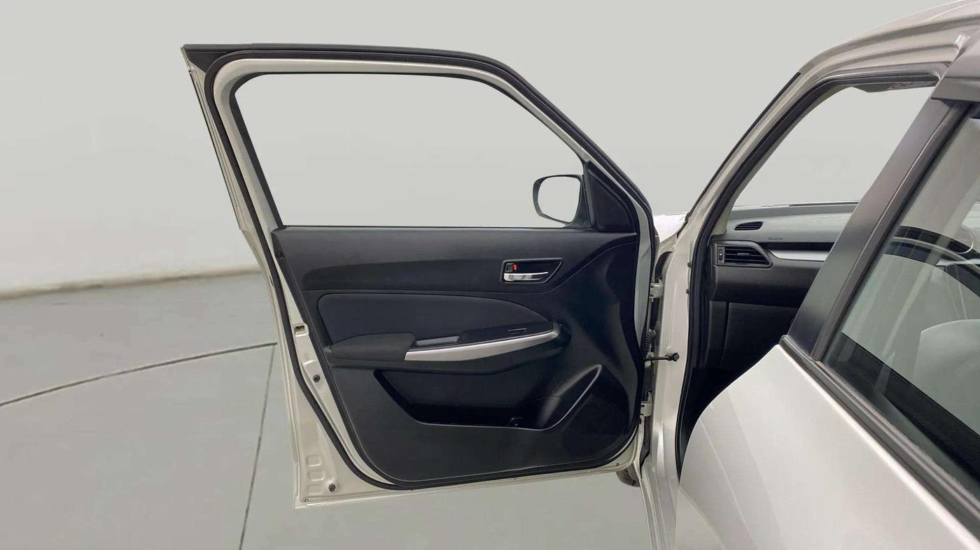 2023 Maruti Swift ZXI PLUS, Petrol, Manual, 10,238 km, LHS Front Door