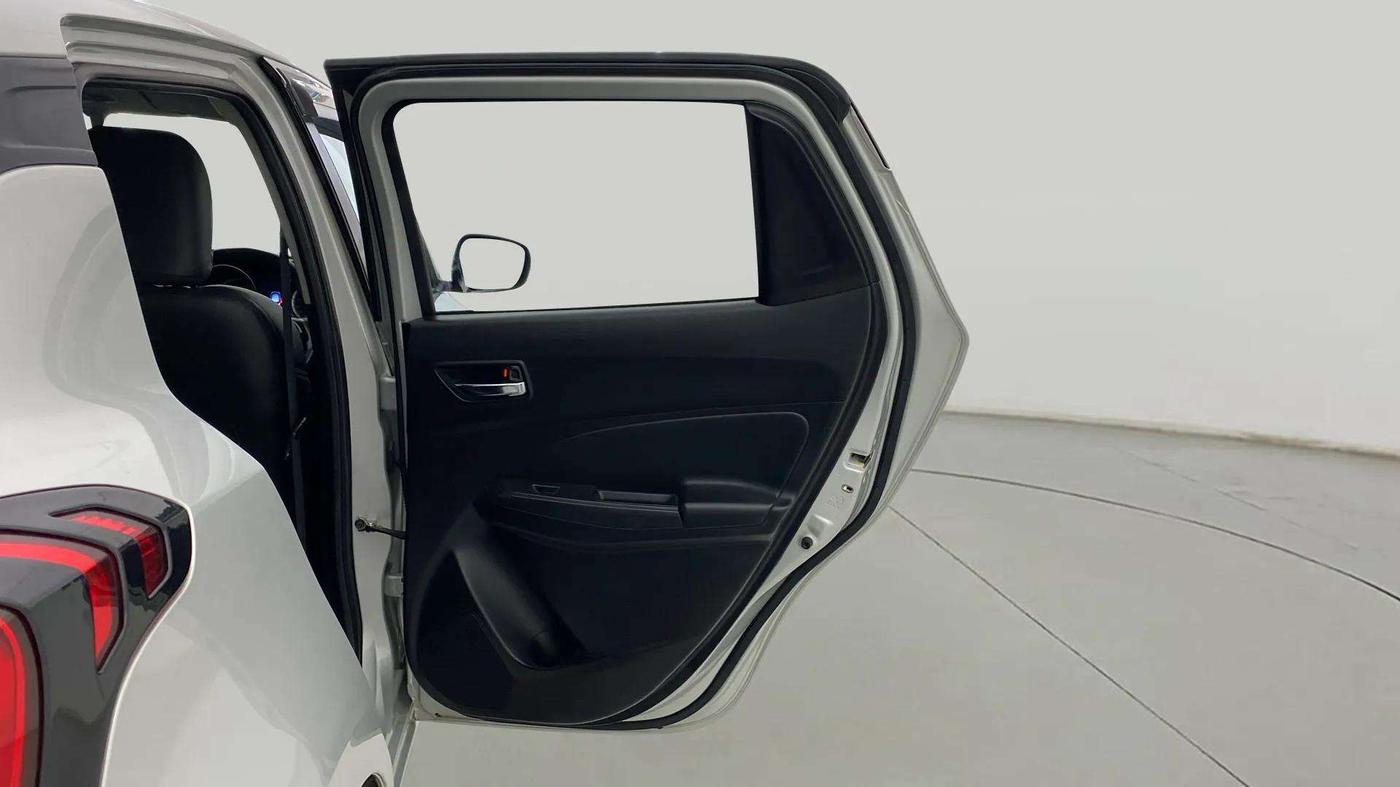 2023 Maruti Swift ZXI PLUS, Petrol, Manual, 10,238 km, RHS Rear Door