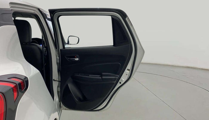 2023 Maruti Swift ZXI PLUS, Petrol, Manual, 10,150 km, RHS Rear Door