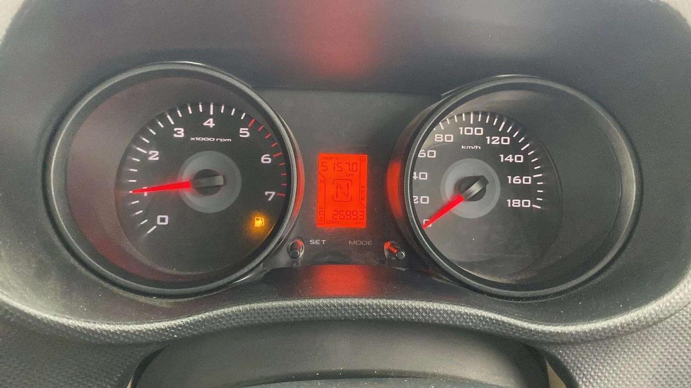 2019 Mahindra TUV300 T6 PLUS, Diesel, Manual, 27,013 km, Odometer Image
