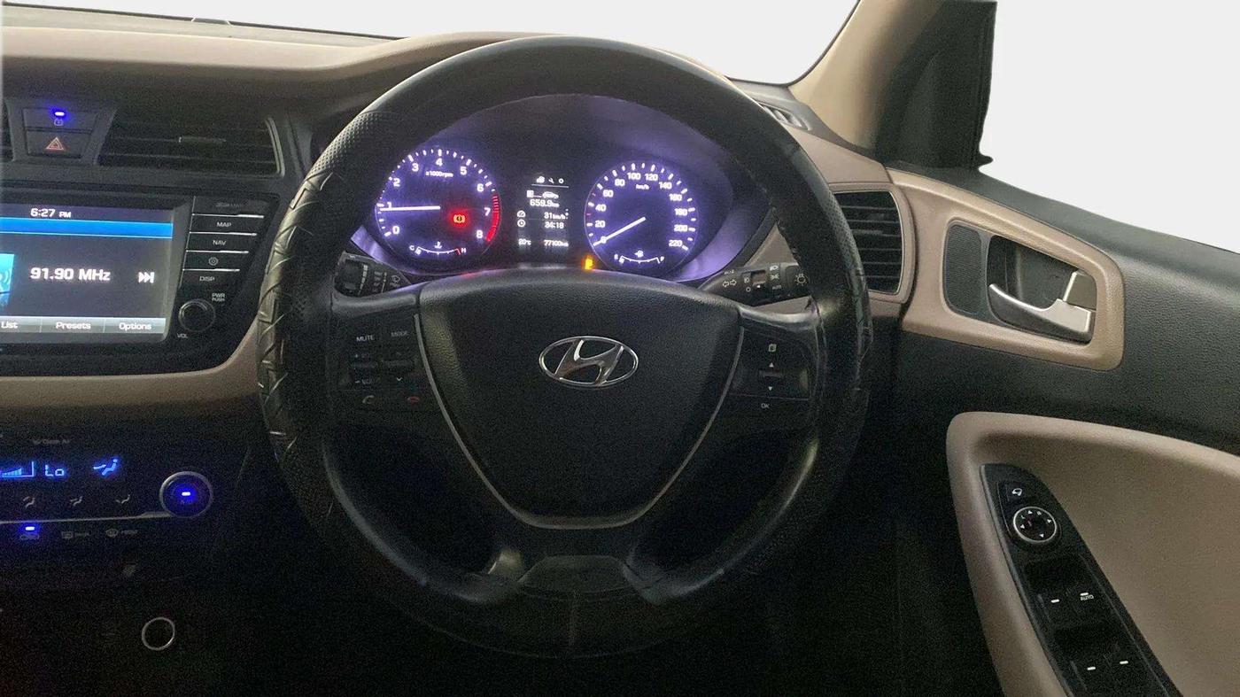 2016 Hyundai Elite i20 ASTA 1.2 (O), Petrol, Manual, 77,152 km, Steering Wheel Close Up