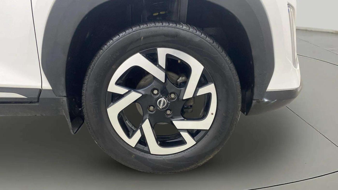 2022 Nissan MAGNITE XV MT, Petrol, Manual, 23,129 km, Right Front Wheel