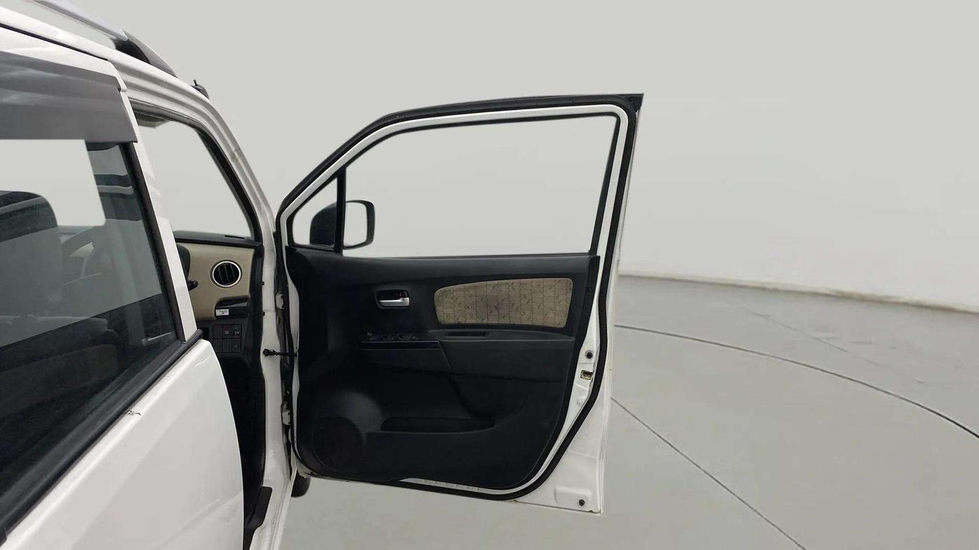 2017 Maruti Wagon R 1.0 VXI, Petrol, Manual, 42,152 km, RHS Front Door