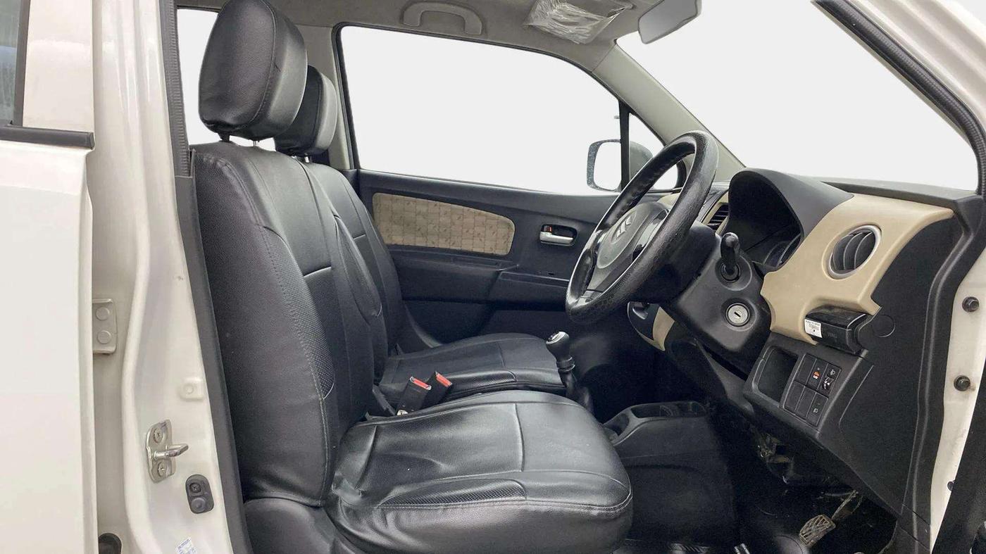 2017 Maruti Wagon R 1.0 VXI, Petrol, Manual, 42,152 km, Right Side Front Door Cabin