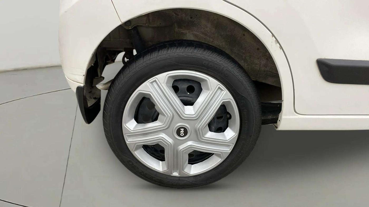 2017 Maruti Wagon R 1.0 VXI, Petrol, Manual, 42,152 km, Right Rear Wheel