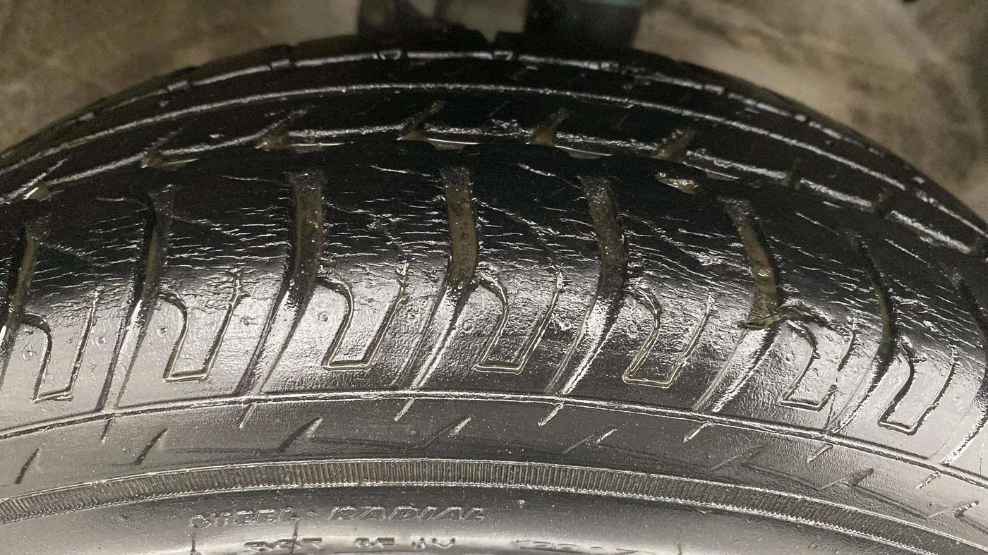 2017 Maruti Wagon R 1.0 VXI, Petrol, Manual, 42,152 km, Left Rear Tyre Tread
