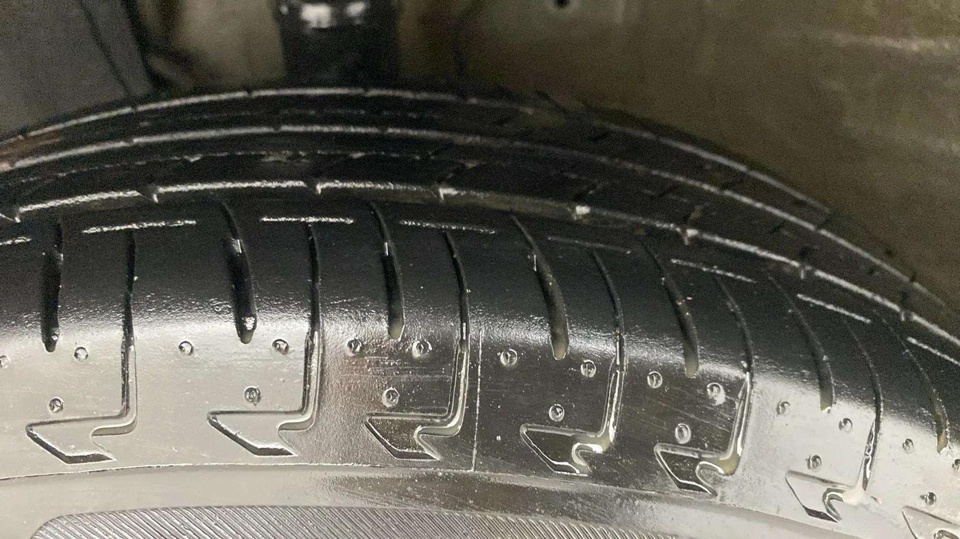 2023 Maruti Celerio ZXI AMT, Petrol, Automatic, 2,858 km, Left Front Tyre Tread