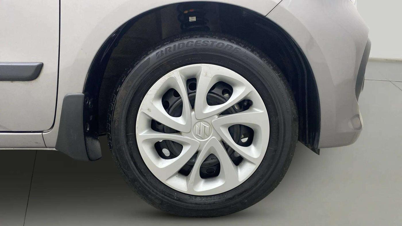 2023 Maruti Celerio ZXI AMT, Petrol, Automatic, 2,858 km, Right Front Wheel