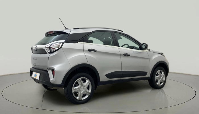 2021 Tata NEXON XM SUNROOF PETROL, Petrol, Manual, 26,415 km, Right Back Diagonal