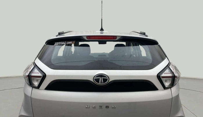 2021 Tata NEXON XM SUNROOF PETROL, Petrol, Manual, 26,415 km, Rear Windshield