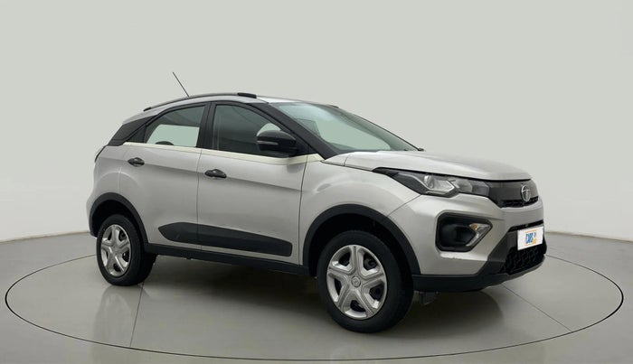 2021 Tata NEXON XM SUNROOF PETROL, Petrol, Manual, 26,415 km, Right Front Diagonal