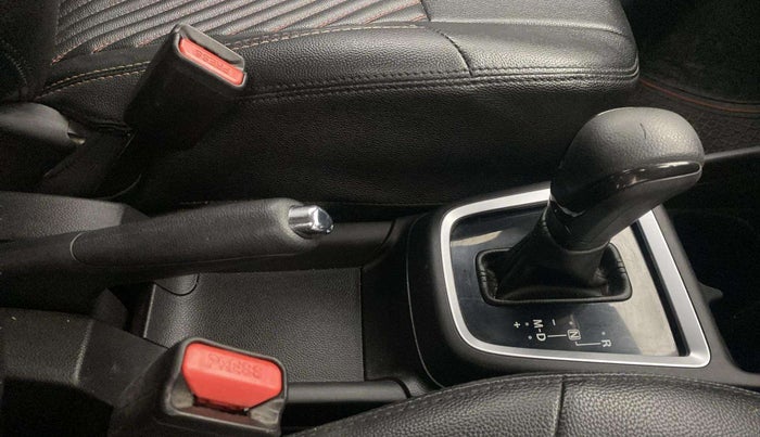 2018 Maruti Swift ZXI AMT, Petrol, Automatic, 76,488 km, Gear Lever