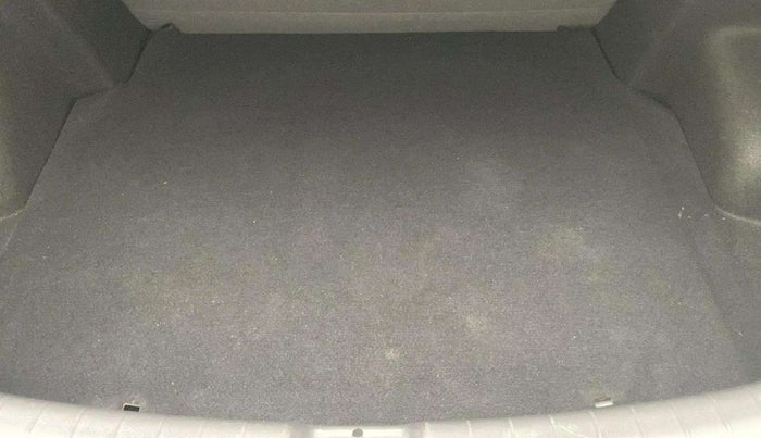 2021 Hyundai AURA SX PLUS 1.2 AMT, Petrol, Automatic, 18,326 km, Boot Inside