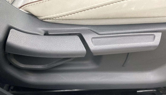 2021 Hyundai AURA SX PLUS 1.2 AMT, Petrol, Automatic, 18,326 km, Driver Side Adjustment Panel