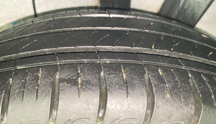2021 Hyundai AURA SX PLUS 1.2 AMT, Petrol, Automatic, 18,326 km, Left Rear Tyre Tread