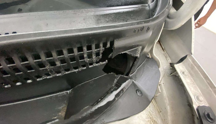 2021 Hyundai NEW SANTRO MAGNA, Petrol, Manual, 8,987 km, Bonnet (hood) - Cowl vent panel has minor damage