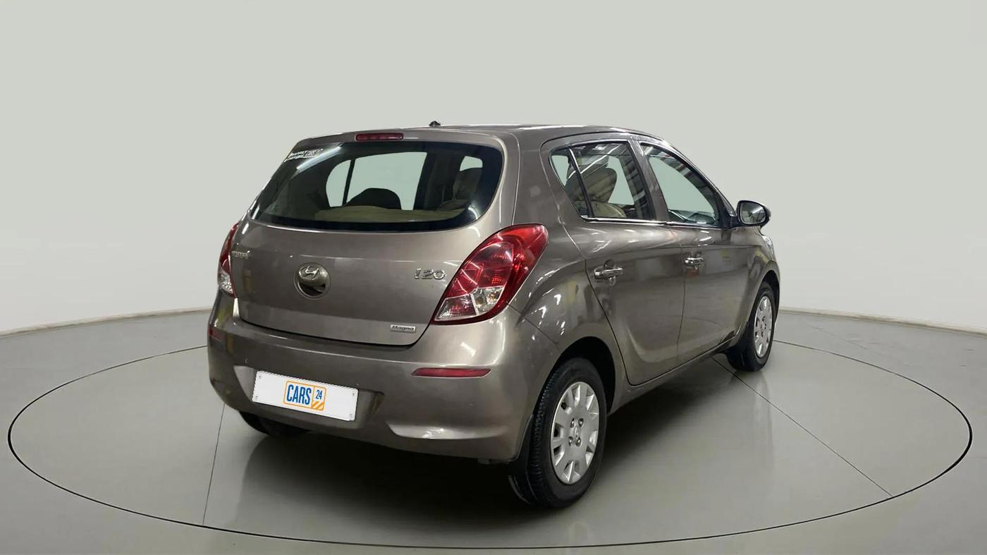 2013 Hyundai i20 MAGNA 1.2, CNG, Manual, 86,528 km, Right Back Diagonal