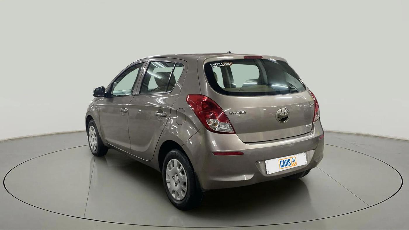 2013 Hyundai i20 MAGNA 1.2, CNG, Manual, 86,528 km, Left Back Diagonal