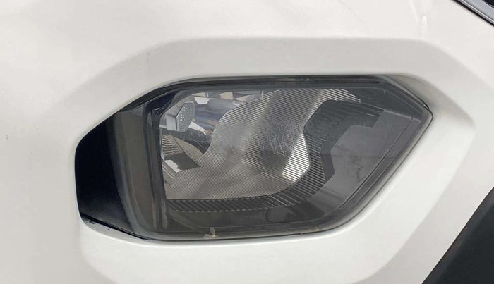 2022 Tata PUNCH ACCOMPLISHED MT, Petrol, Manual, 58,112 km, Right headlight - Minor scratches