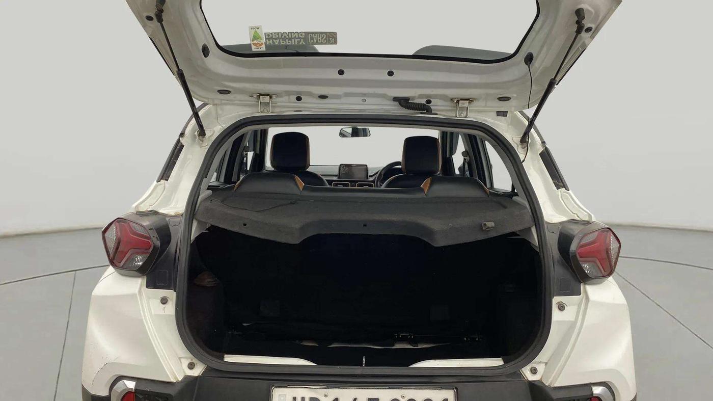 2022 Tata PUNCH ACCOMPLISHED MT, Petrol, Manual, 58,112 km, Boot Inside