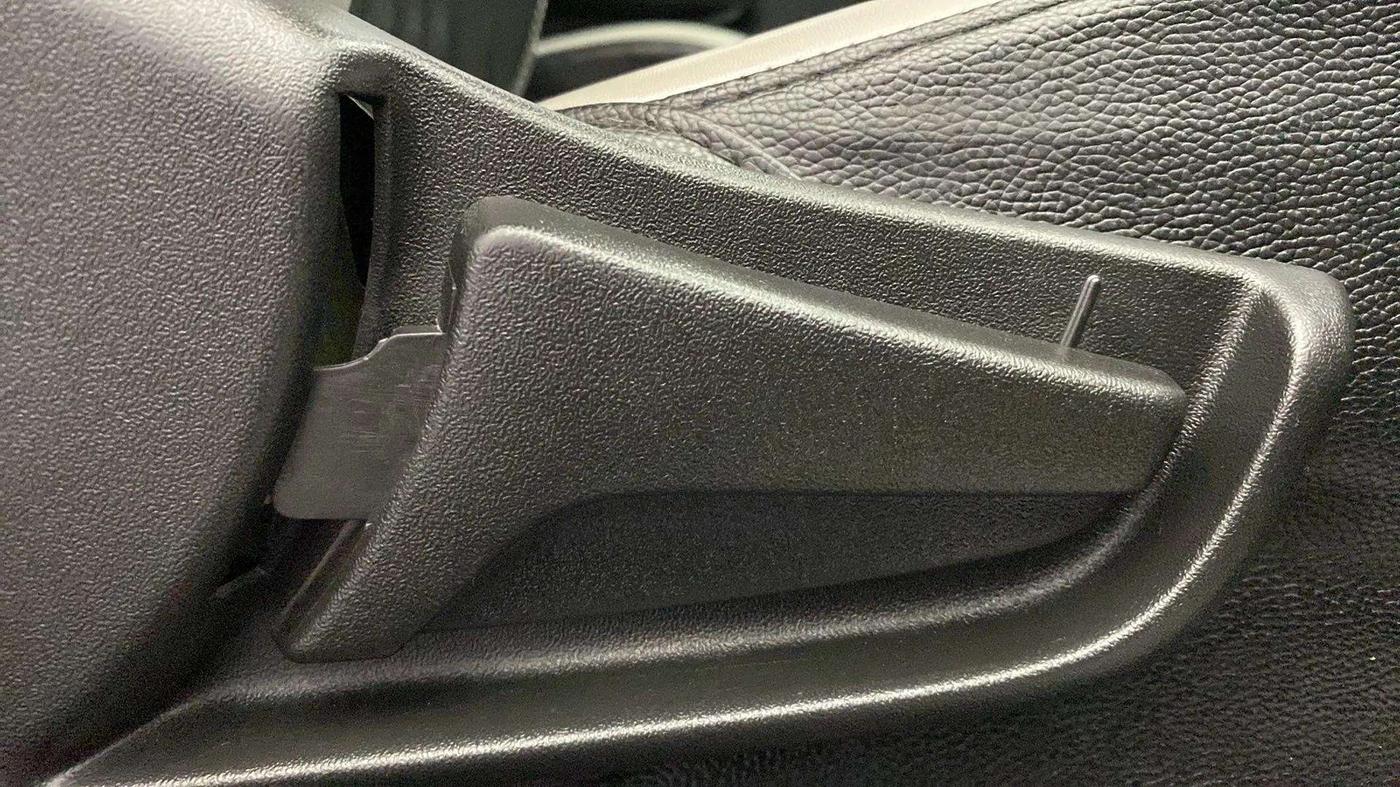 2021 Maruti S PRESSO VXI+, Petrol, Manual, 20,744 km, Driver Side Adjustment Panel