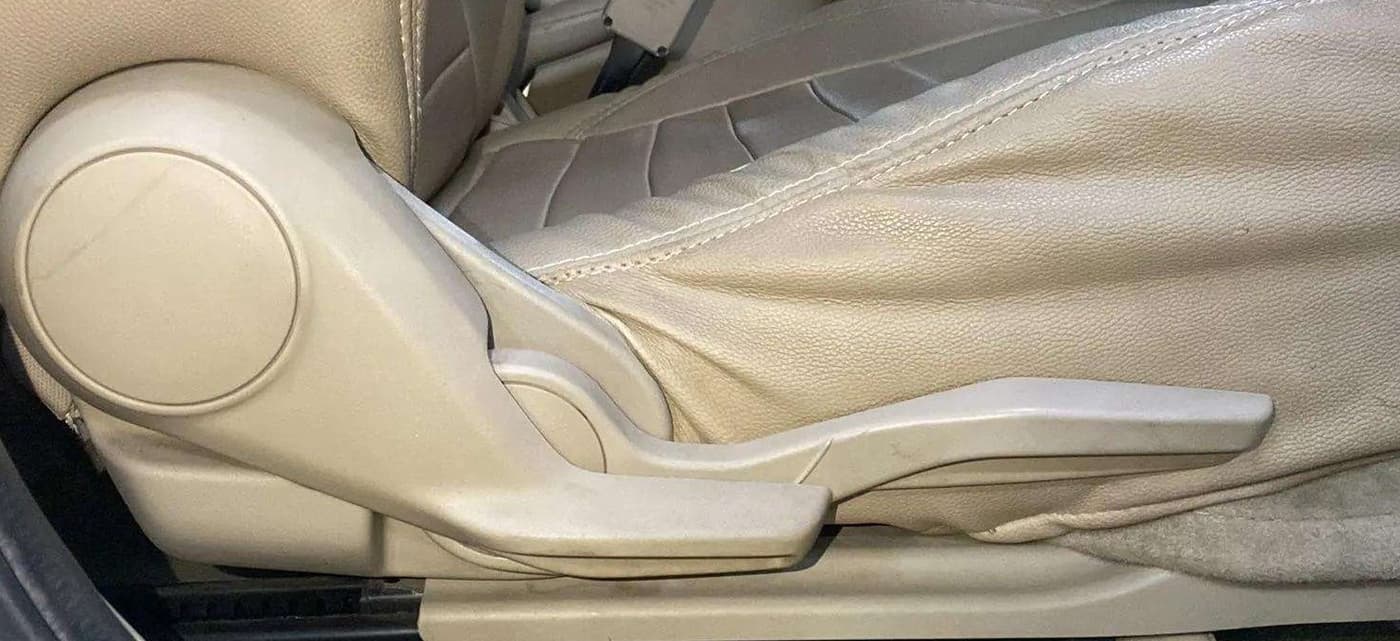 2018 Maruti Dzire ZDI, Diesel, Manual, 69,025 km, Driver Side Adjustment Panel