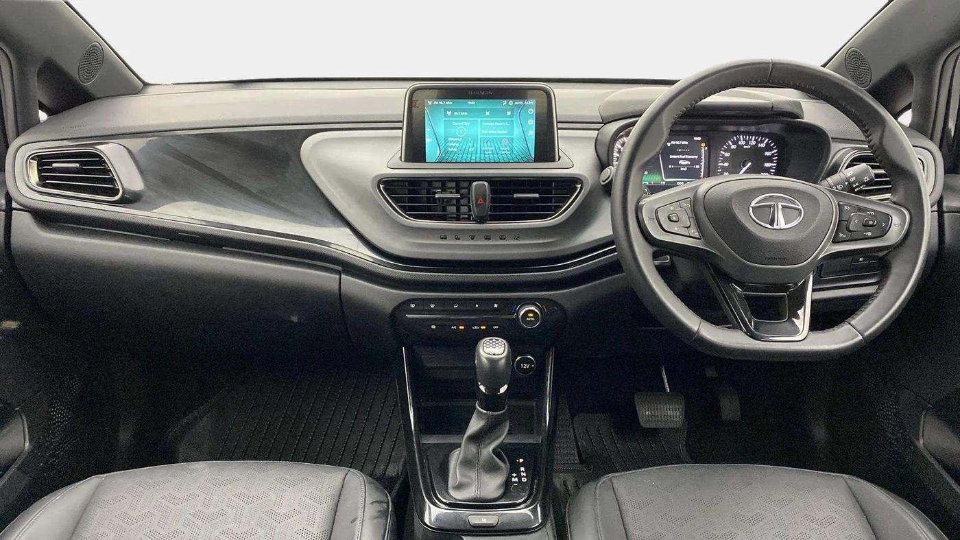 2023 Tata ALTROZ  XZA Plus Sunroof Dark Edition, Petrol, Automatic, 8,975 km, Dashboard