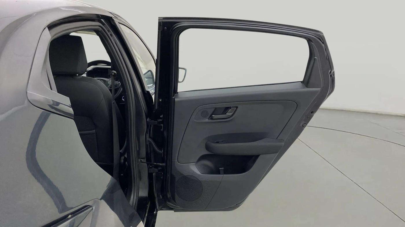 2023 Tata ALTROZ  XZA Plus Sunroof Dark Edition, Petrol, Automatic, 8,975 km, RHS Rear Door