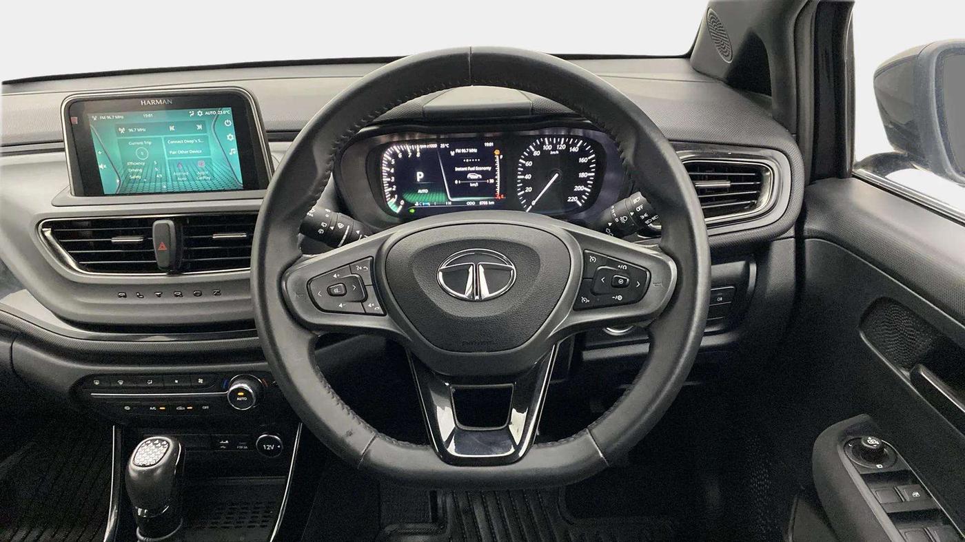 2023 Tata ALTROZ  XZA Plus Sunroof Dark Edition, Petrol, Automatic, 8,975 km, Steering Wheel Close Up