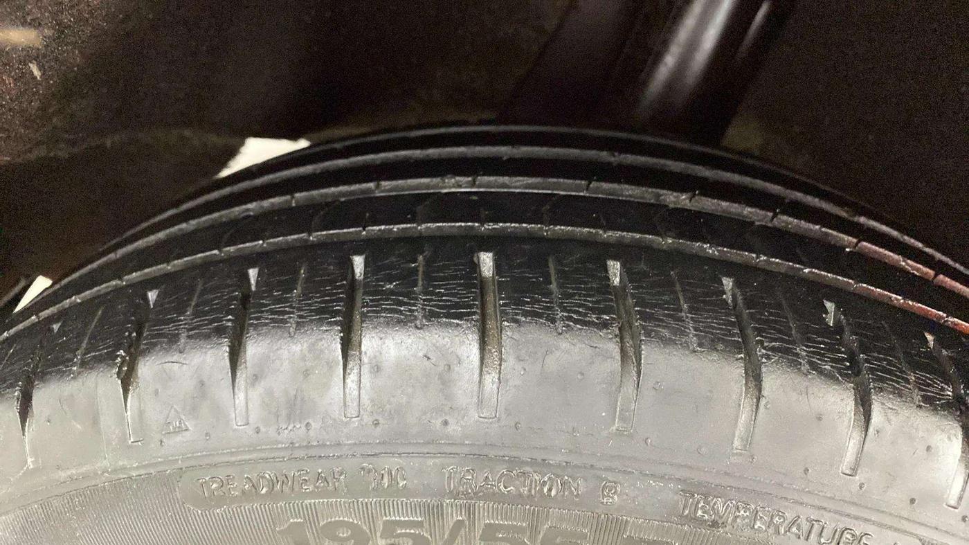 2016 Maruti Baleno ALPHA PETROL 1.2, Petrol, Manual, 36,235 km, Right Rear Tyre Tread