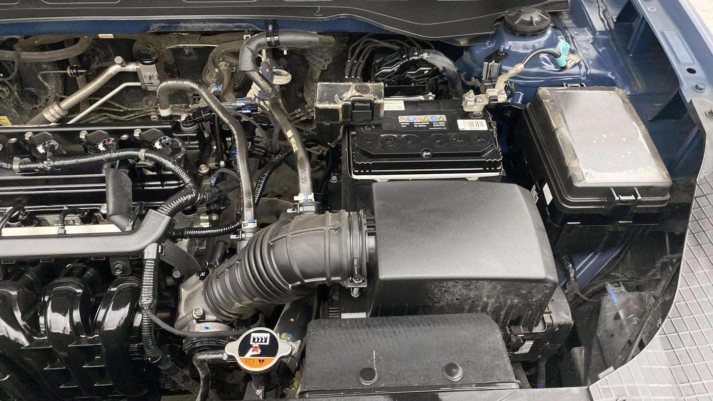 2022 Hyundai VENUE S 1.2, Petrol, Manual, 28,383 km, Engine View - Left