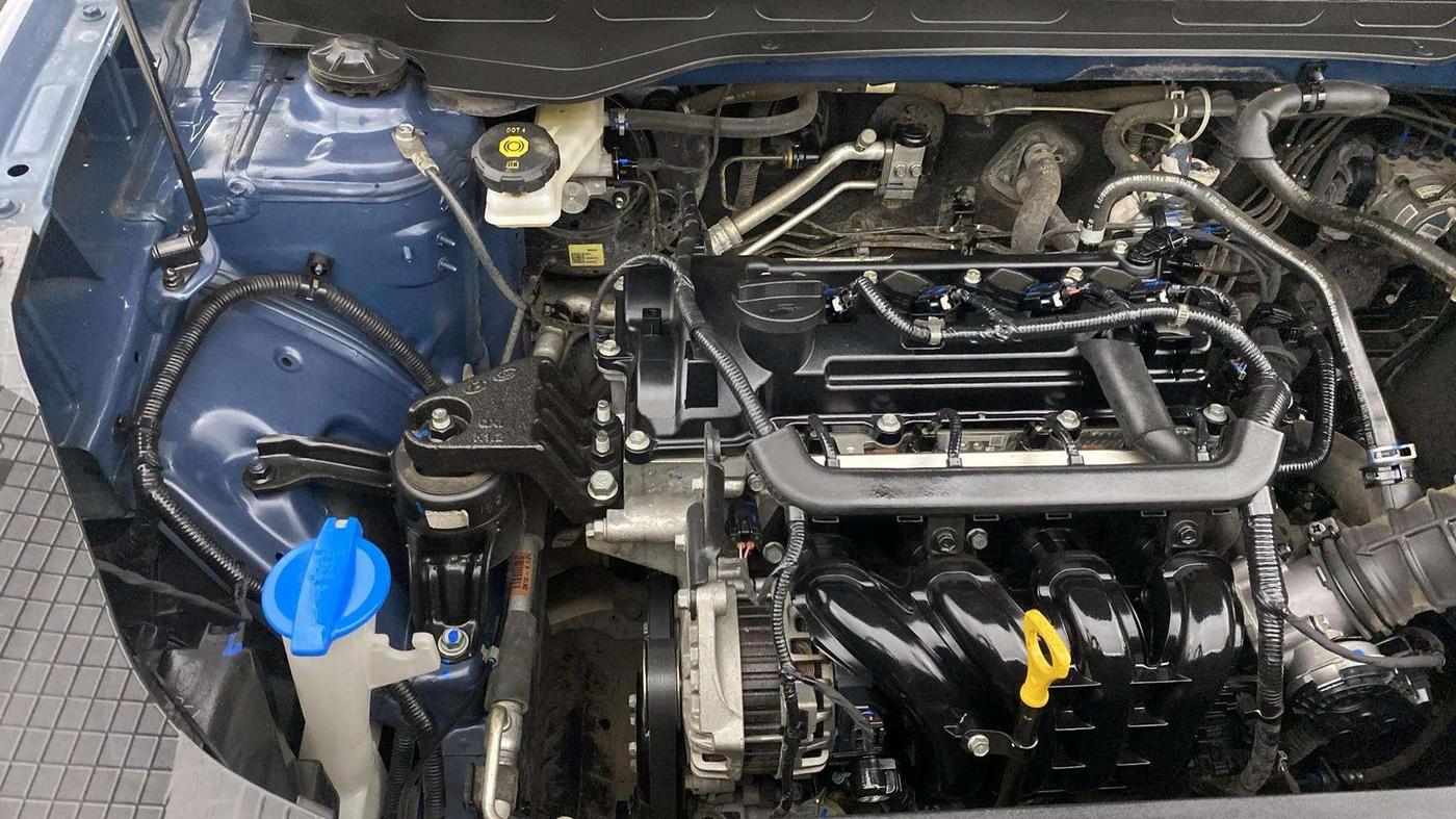 2022 Hyundai VENUE S 1.2, Petrol, Manual, 28,383 km, Engine View - Right
