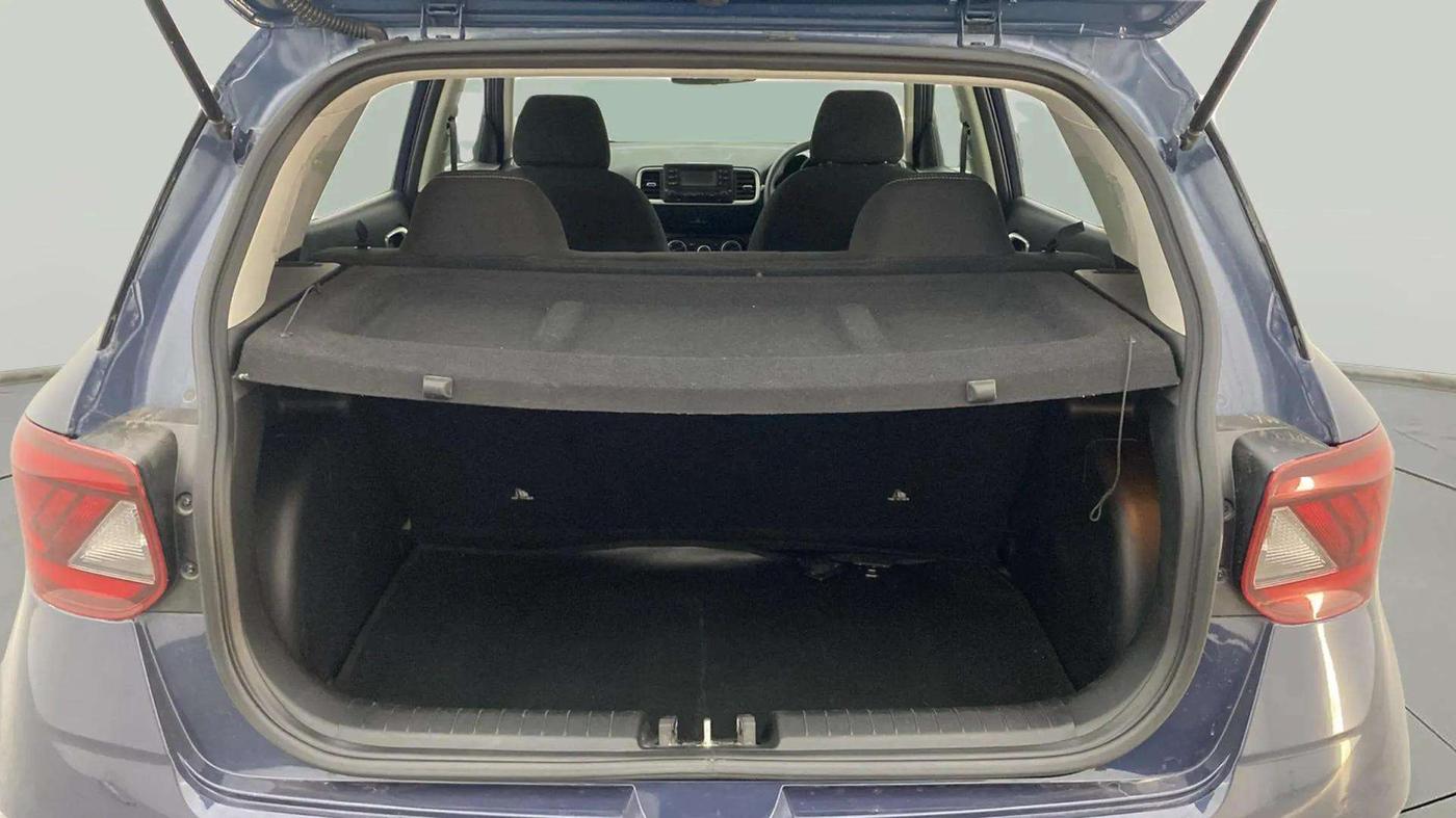2022 Hyundai VENUE S 1.2, Petrol, Manual, 28,383 km, Boot Open Zoomed View