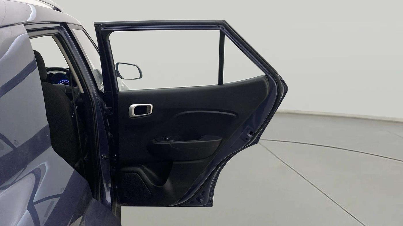 2022 Hyundai VENUE S 1.2, Petrol, Manual, 28,383 km, RHS Rear Door