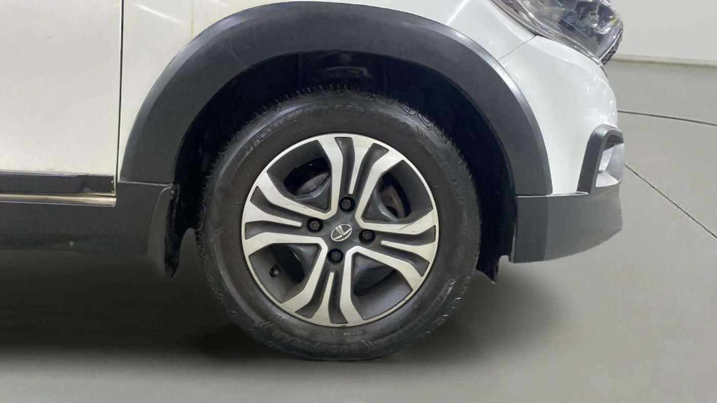 2022 Tata TIAGO NRG XT ICNG, CNG, Manual, 46,803 km, Right Front Wheel